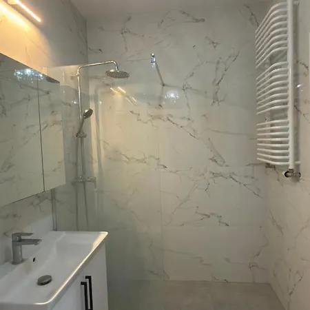 Mila Mokotow * وارسو